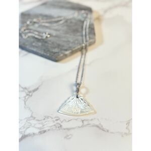 Mother of Pearl Fan Shaped Pendant Necklace
